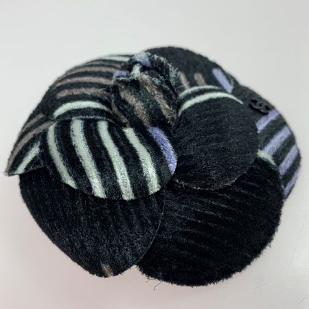  CHANEL シャネル ブローチ カメリア  ブラック×パープル レディース