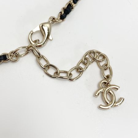  CHANEL シャネル ココマーク マトラッセバッグ ネックレス B23C ホワイト レジン GP レザー