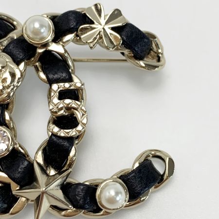  CHANEL シャネル ココマーク ラインストーン フェイクパール ブローチ B22V ブラック×ゴールド レザー×メタル