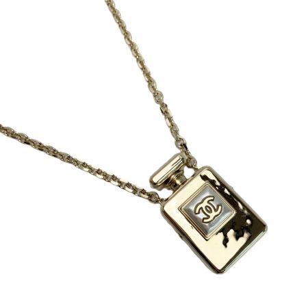  CHANEL シャネル パフューム 香水ボトルモチーフ B22S メタル B22S ゴールド