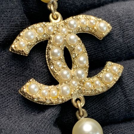  CHANEL シャネル パール CCロゴ F16V ラインストーン