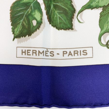  HERMES エルメス 落ち葉  ホワイト×ネイビー シルクスカーフ