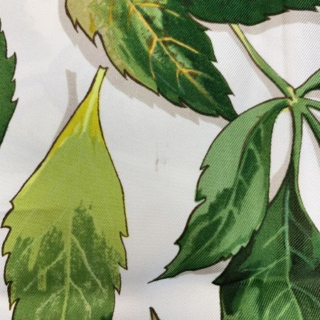  HERMES エルメス 落ち葉  ホワイト×ネイビー シルクスカーフ