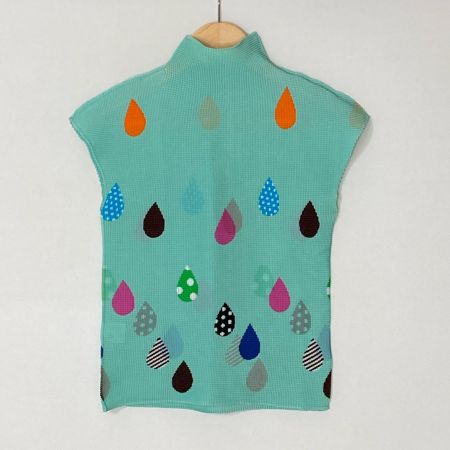  ISSEY MIYAKE イッセイミヤケ ノースリーブカットソー MI71FK443 エメラルドグリーン サイズ不明 レディース