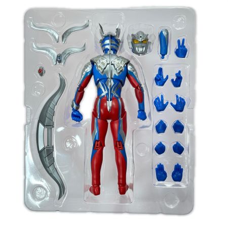  BANDAI バンダイ S.H.Figuarts ウルトラマンゼロ フィギュア 開封品