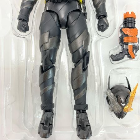  BANDAI バンダイ S.H.Figuarts BANDAI 開封品 程度A 仮面ライダービルド ラビットタンクハザードフォーム 「仮面ライダービルド」