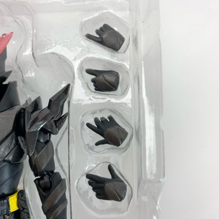  BANDAI バンダイ S.H.Figuarts BANDAI 開封品 程度A 仮面ライダービルド ラビットタンクハザードフォーム 「仮面ライダービルド」