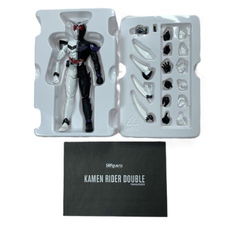  BANDAI バンダイ フィギュア S.H.Figuarts (真骨彫製法) 仮面ライダーW ファングジョーカー 開封品