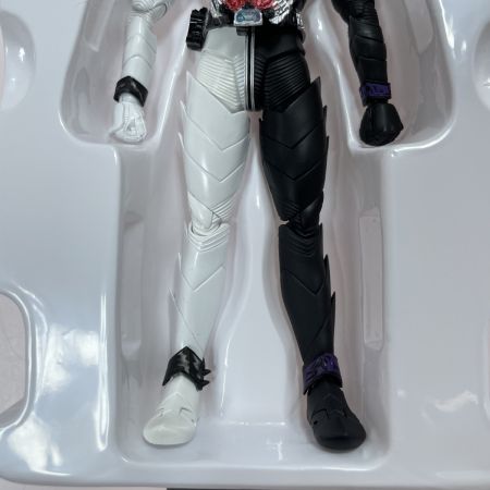  BANDAI バンダイ フィギュア S.H.Figuarts (真骨彫製法) 仮面ライダーW ファングジョーカー 開封品