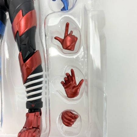  BANDAI バンダイ 仮面ライダービルド ラビットタンクフォーム フィギュア S.H.Figuarts