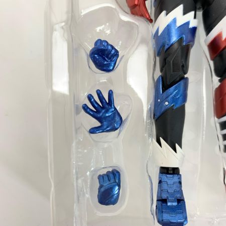  BANDAI バンダイ 仮面ライダービルド ラビットタンクスパークリングフォーム 箱有