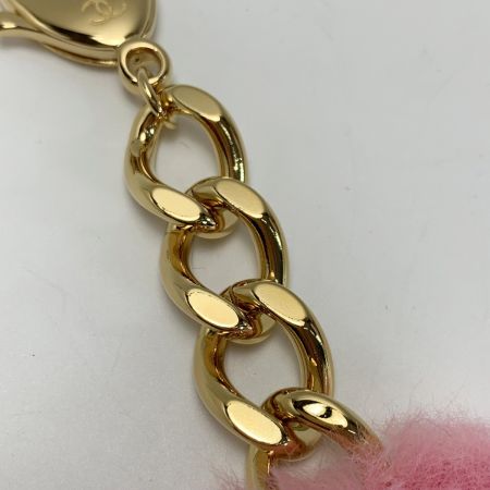  CHANEL シャネル B24C ココマーク ピンクファー キーホルダー チャーム