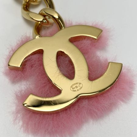  CHANEL シャネル B24C ココマーク ピンクファー キーホルダー チャーム