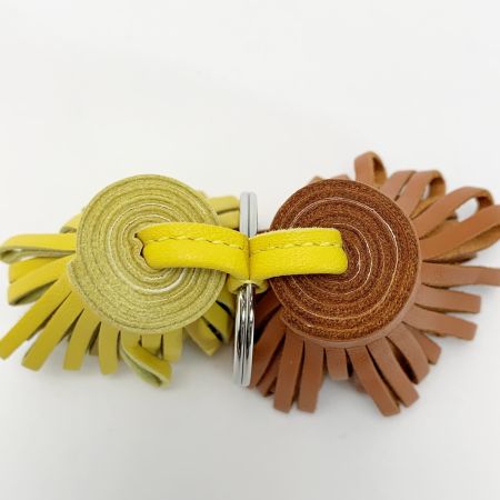  HERMES エルメス カルメン ウノドス ブラウン/イエロー キーホルダー チャーム レディース シルバー金具