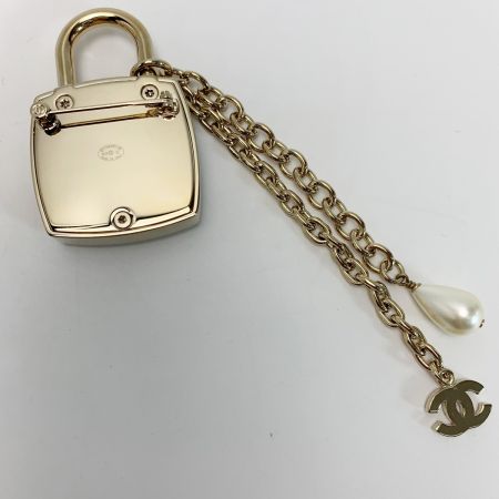  CHANEL シャネル ブローチ メイクパレット ココマーク・№5ロゴ ゴールド レディース