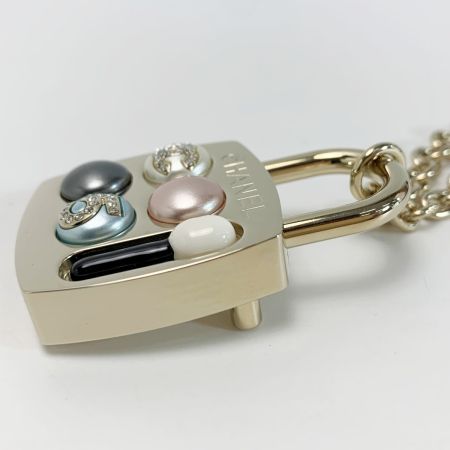  CHANEL シャネル ブローチ メイクパレット ココマーク・№5ロゴ ゴールド レディース