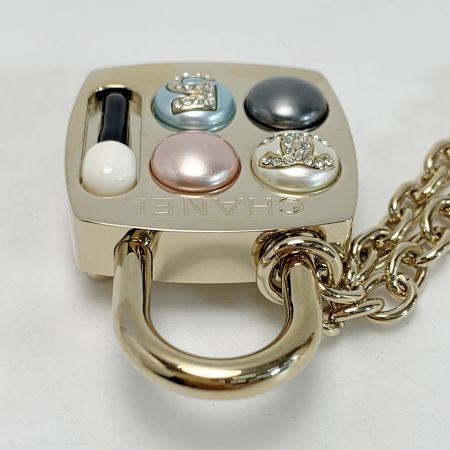 CHANEL シャネル ブローチ メイクパレット ココマーク・№5ロゴ ゴールド レディース