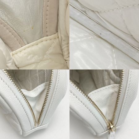  CHANEL シャネル ココマーク マトラッセ ポーチ ホワイト キャビアスキン ゴールド金具