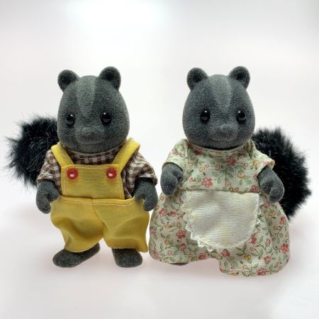  Aprica アップリカ シルバニアファミリースカンク ファミリーセット４体セット 海外版 知育玩具