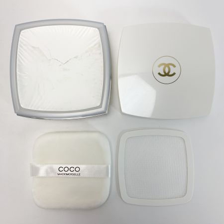  CHANEL シャネル ココマドモアゼル/フレッシュ ボディ パウダー 未開封 箱付き