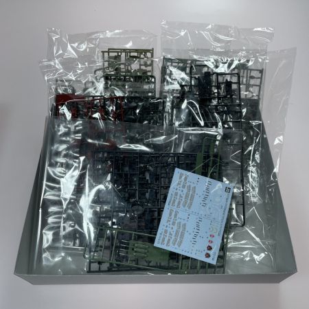   HG ザクII F型 ルショーン機 ＆ 無識別型ザクII ルショーン機(復讐のレクイエム) ホビー プラモデル ガンプラ 内袋未開封