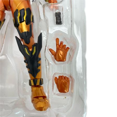  BANDAI バンダイ S.H.Figuarts BANDAI 仮面ライダークローズマグマ 箱有