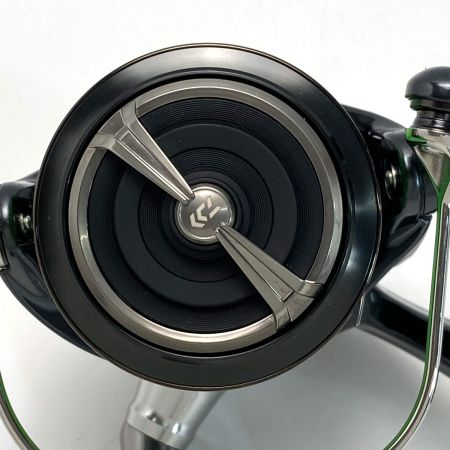  DAIWA ダイワ 24 セルテート LT5000D-XH 306686 スピニングリール ポーチ付き