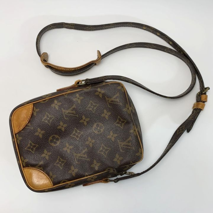 LOUIS VUITTON ルイヴィトン モノグラム ダヌーブ(旧型) M45266