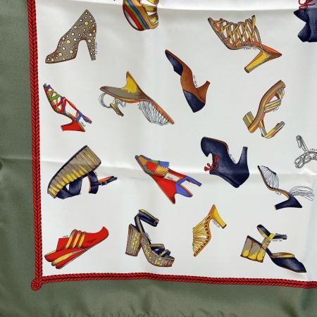  Salvatore Ferragamo サルヴァトーレフェラガモ スカーフ パンプス×サンダル柄 カーキ×アイボリー 服飾雑貨