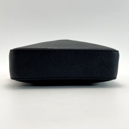  Vivienne Westwood ヴィヴィアン・ウエストウッド SAFFIANO CAMERA BAG カメラバッグ ブラック ショルダーバッグ