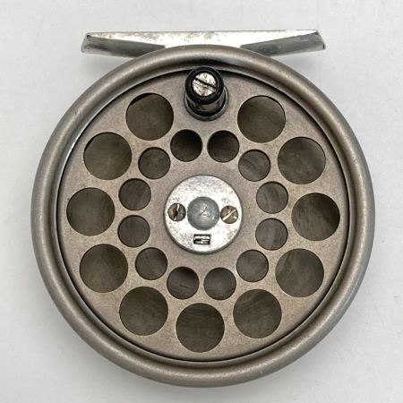  Fellows Large Trout フライリール #4 #5