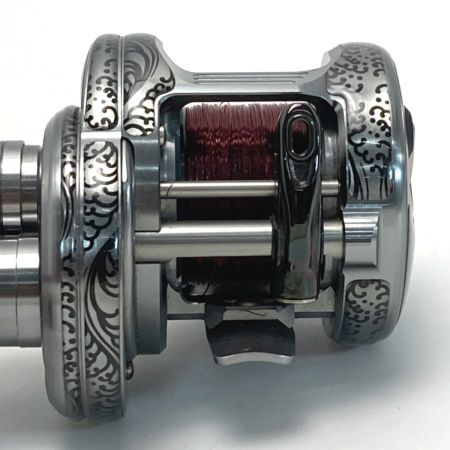  SHIMANO シマノ 20 カルカッタコンクエスト DC100HG カスタム仕様 04085 ベイトリール 箱付き