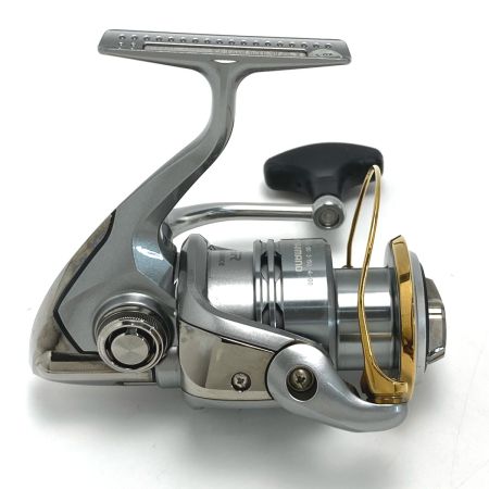  SHIMANO シマノ 11 ツインパワー C3000HG 02697 スピニングリール 箱付き