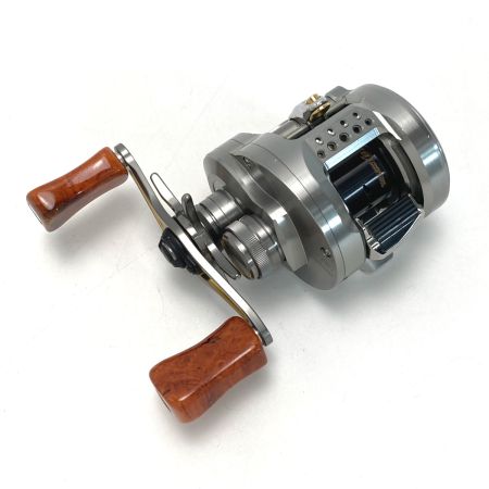  SHIMANO シマノ 23 カルカッタコンクエスト BFS HG カスタムハンドルノブ 045690 ベイトリール 左