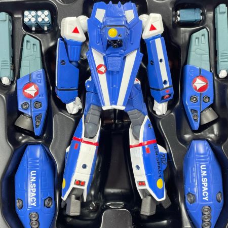   リボルテック No.034FS フレンドショップ限定 超時空要塞マクロス スーパーバルキリーVF-1J マックス機 フィギュア 開封品