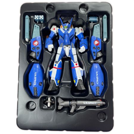   リボルテック No.034FS フレンドショップ限定 超時空要塞マクロス スーパーバルキリーVF-1J マックス機 フィギュア 開封品