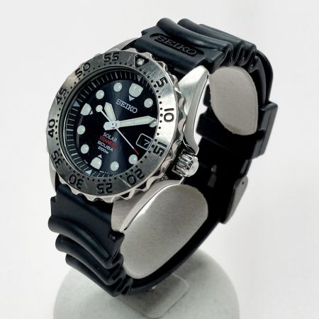  SEIKO セイコー AIR DIVERS 200m ダイバースキューバ V145-0AH0 ブラック ソーラー メンズ 腕時計