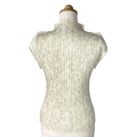  ISSEY MIYAKE イッセイミヤケ PLEATS PLEASE 半袖カットソー PP43-JK751 ベージュ サイズ 3 レディース