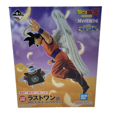   一番くじ ドラゴンボール 未来への決闘 ラストワン賞 孫悟空（界王様付き）MASTERLISE  フィギュア 開封品