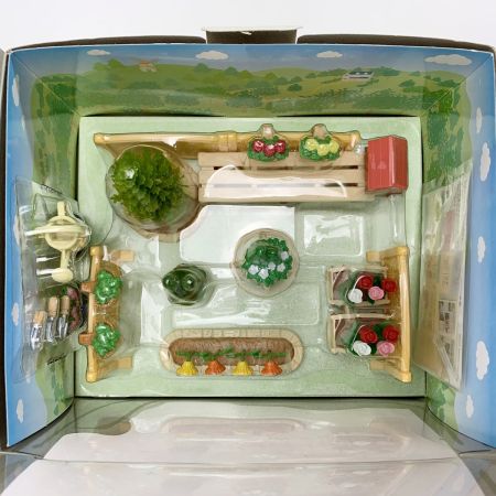   シルバニアファミリー くつろぎファミリーガーデン セ-155 箱開封済み 
