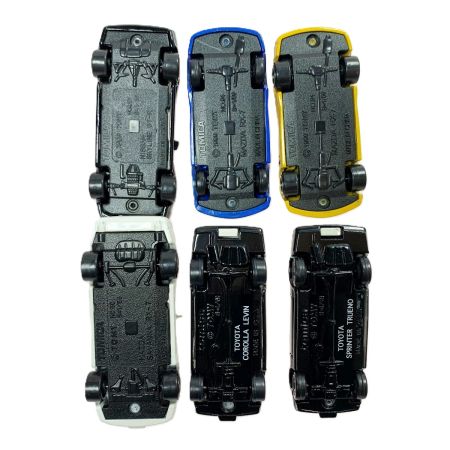   タカラトミー コミックトミカ Vol.4 頭文字D 公道最速伝説 （ノンスケール トミカ 563631） おもちゃのミニカー