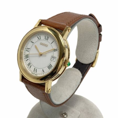  GUCCI グッチ ローマン文字盤 デイト 7200M ホワイト クォーツ メンズ 腕時計