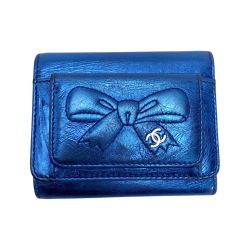 ☆☆ CHANEL シャネル 三つ折り財布 リボン レザー メタリックブルー シルバー金具 Bランク