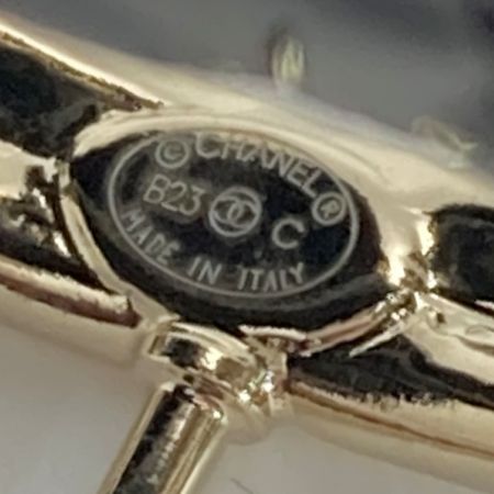  CHANEL シャネル ココマーク マトラッセ フープ ブローチ B23C ゴールド×ブラック GP