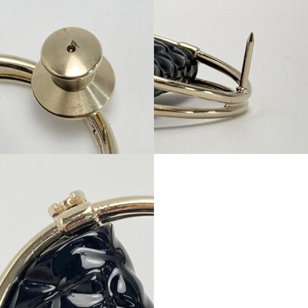  CHANEL シャネル ココマーク マトラッセ フープ ブローチ B23C ゴールド×ブラック GP