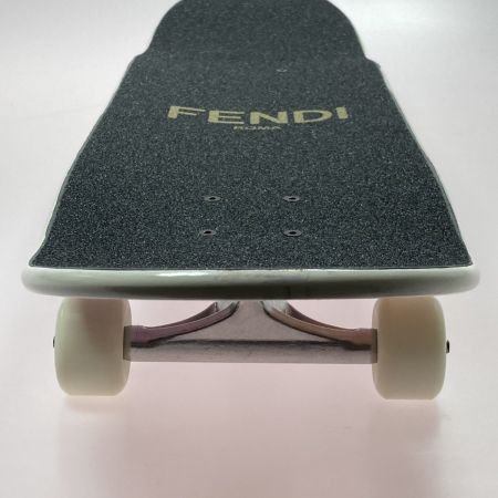  FENDI フェンディ ロゴ モノグラム スケートボード スケボー ケース付き