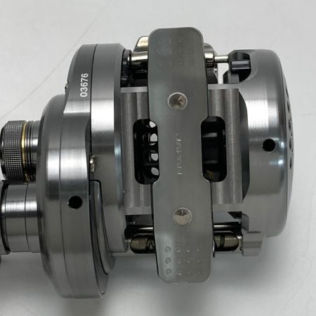  SHIMANO シマノ 17 カルカッタコンクエスト BFS HG-L LEFT 03676 ベイトリール 箱付き