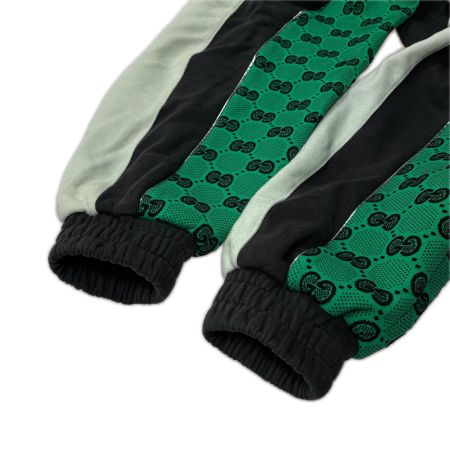 GUCCI グッチ プルオーバーパーカー 総柄 SIZE S 752154 XJFSK ブラック×グリーン メンズ