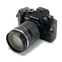  OLYMPUS オリンパス OM-D E-M5 MarkIII ED 14-150mm F4.0-5.6 II レンズ付き ミラーレス一眼 Bランク