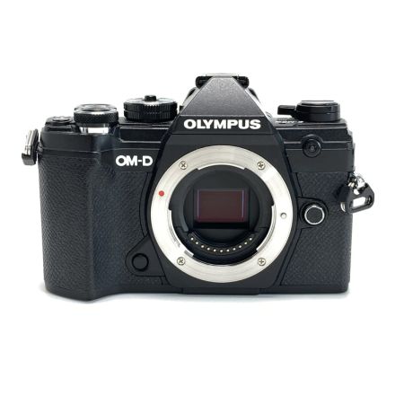 OLYMPUS オリンパス OM-D E-M5 MarkIII ED 14-150mm F4.0-5.6 II レンズ付き ミラーレス一眼